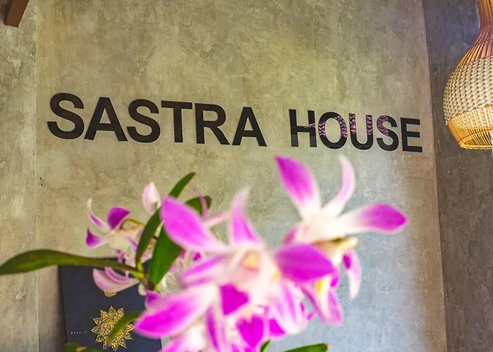 ホームステイ Sastra House *