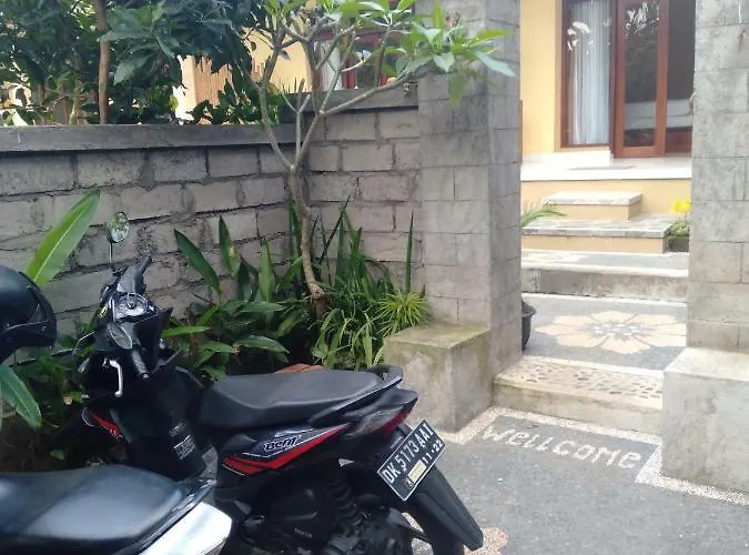 Sastra House ホームステイ